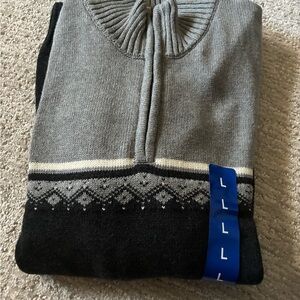Men’s weatherproof vintage Gray and Black Men's Sweater size L